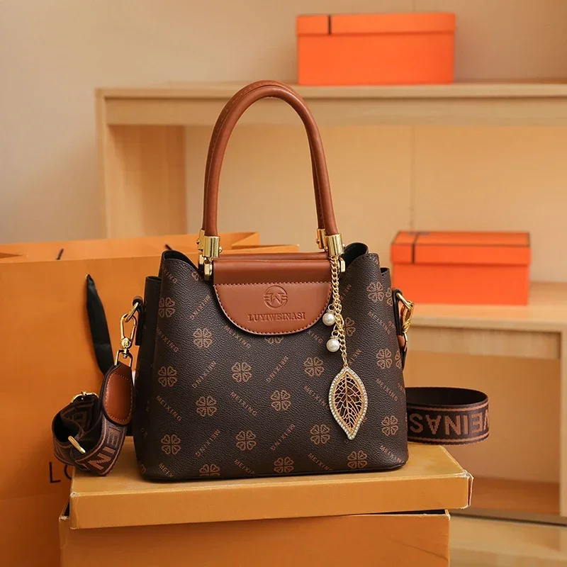 

Luxury Women's Crossbody Bag Premium Leather Shoulder Handbag Designer Tote Purse Elegant Ladies Classic Messenger Handbag