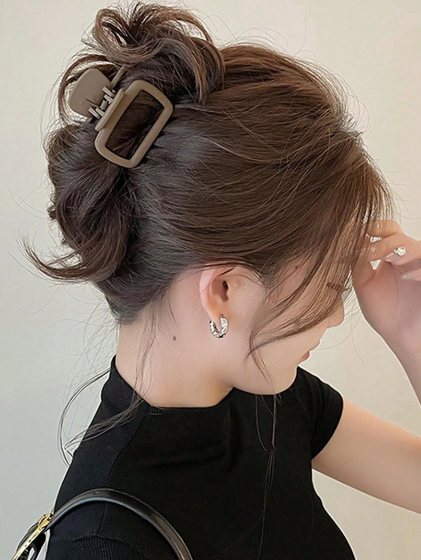 4 Stück quadratische leichte Haarklammer für Damen, modisch, elegant, Haar-Accessoire-Clip, geeignet für Haar-Styling-Make-up – Detail 2