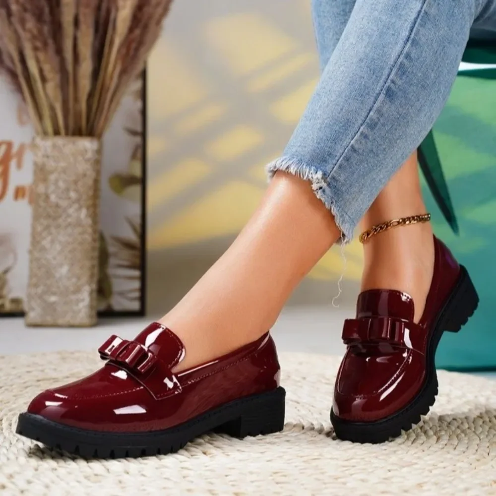 Mocasines de plataforma de estilo británico para mujer, zapatos individuales de punta redonda, suela gruesa, de cuero Pu, de diseñador, talla grande, 2024