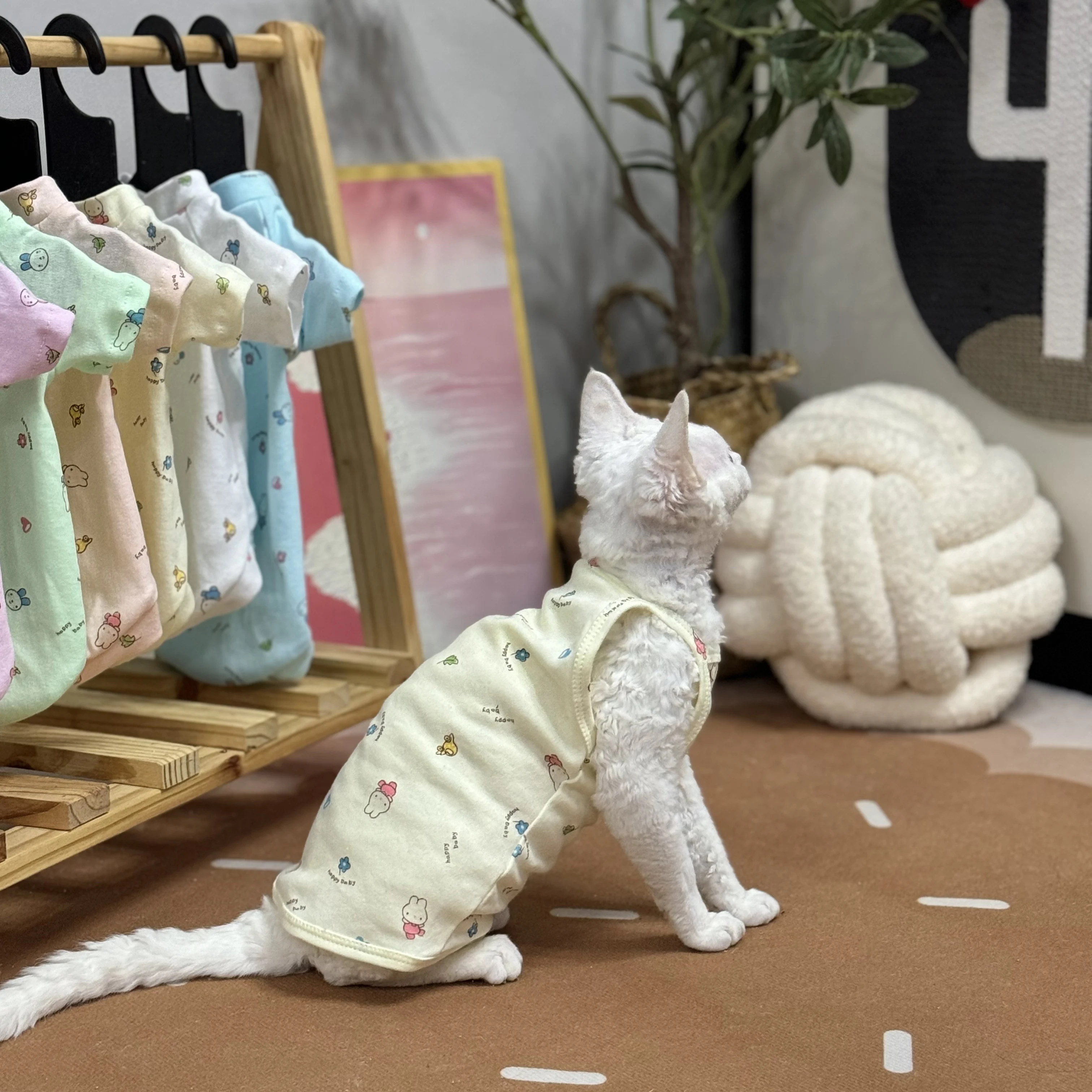 Cute Sphynx Cat Shirt Vest for Cats Gotas Summer Breathable Pet Clothes Clohting Katten Kedi Mascotas Costume Cat Suit Devon Rex