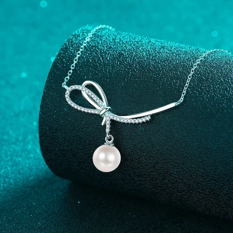 Large Bow Diamond Pendant Cute Collarbone Chain for Women, Sweet Inlaid with 19 Point Moissanite Pearls PT950 Platinum Necklace