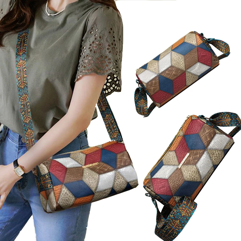 يتميز تصميم حزام الكتف لهذا حقيبة كروس مستطيلة ذات لون محايد على طراز عرقي مميز. #1