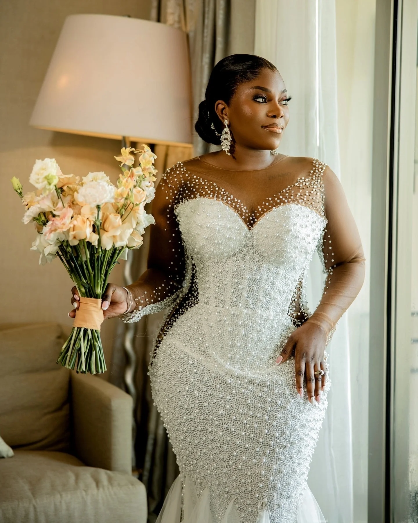 Customized Sheer Neck Africa Sparkly Beads Pearls Garden  Wedding Dress Robe De Mariée  Full Sleeves Stunning    Bridal Gown