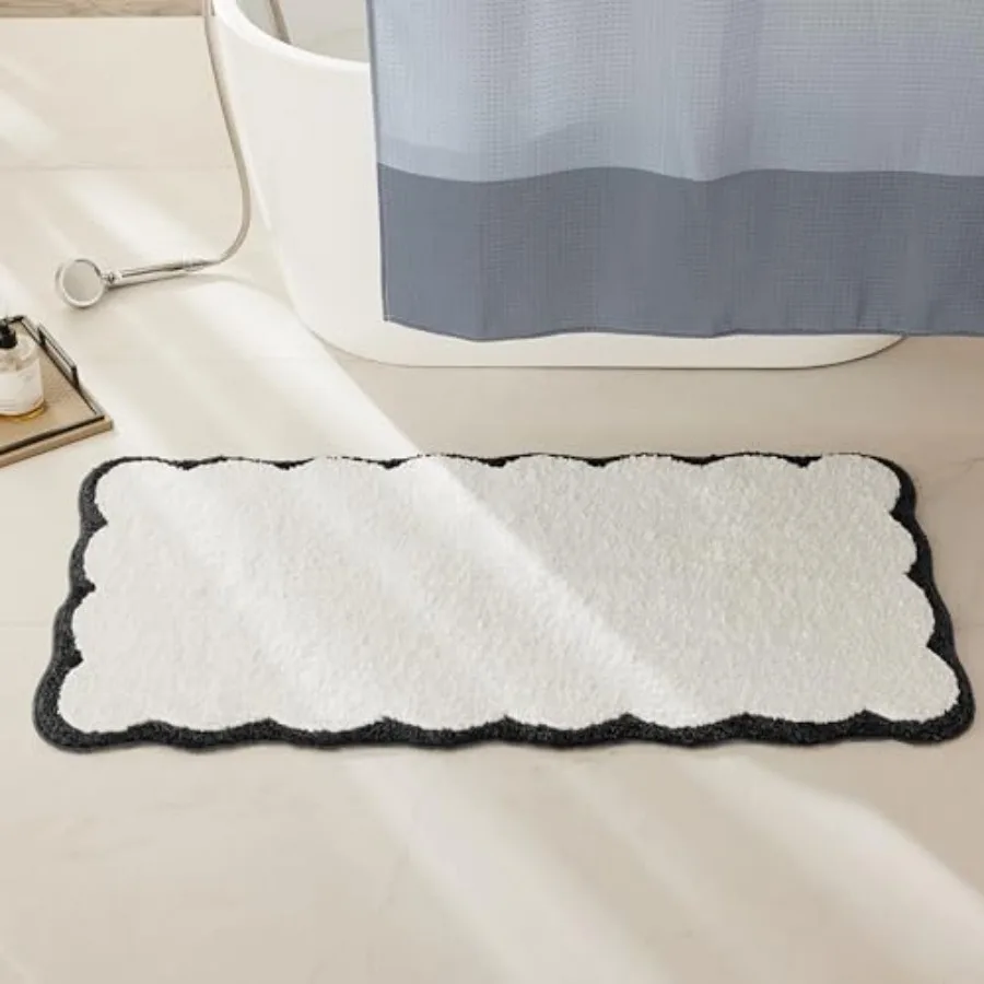 

Luxury Microfiber Scalloped Runner Rug Scalloped Piping White Long Bathroom Rug Modern Preppy Bath Mat for Bathroom Tub Sink Sh
