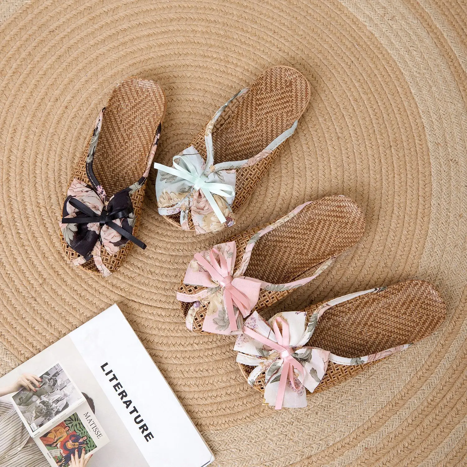 

Summer 2025 new butterfly knot rattan grass slippers cute home Korean version soft bottom floor anti-skid slippers