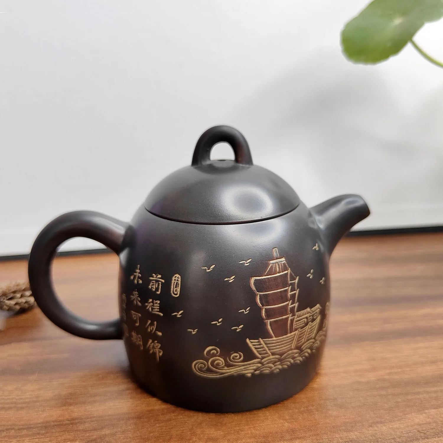 Guangxi Qinzhou Nixing pottery teapot pure handmade raw ore Qinquan pot Kung fu teapot single pot bubble teapot