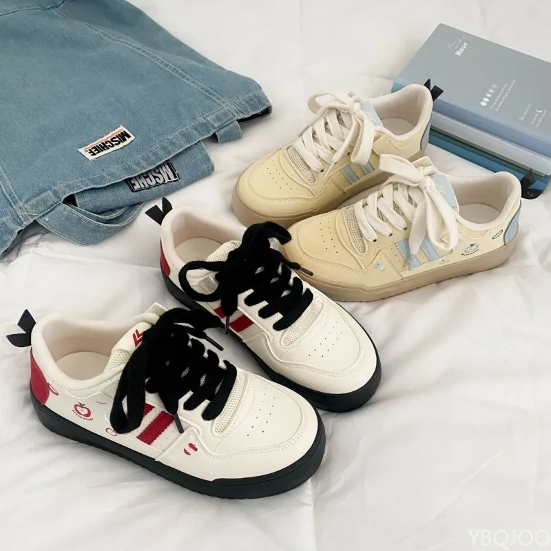 

Новая весенняя минималистичная удобная женская обувь на толстой подошве, повседневная версия, модные универсальные легкие кроссовки на платформе