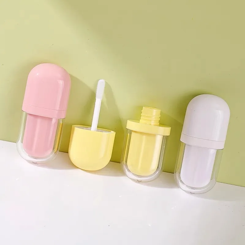 

50Pcs Lovely Double Wall 3ML Ice Cream Design Empty Flat Wand Lip Gloss Bottle Custom Logo Cute Cosmetic Lip Oil Tube With Brush