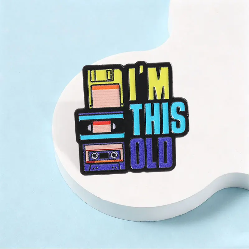 I'm This Old Vintage Digital Disk CD Cassette Enamel Pin 90s Retro Floppy Disk CD Cassette Tape Brooch Bag Hat Pin Jewelry Badge