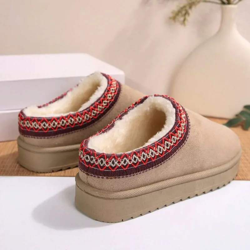 2025 New Women's Snow Boots Casual Slip-on Wool Warm Home Luxury Elegant Winter Cashmere Warm Boots Fashion Flat Shoes Plus Size image 5