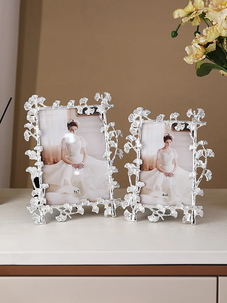 Metal Ginkgo Leaf Light Luxury Photo Frame Set 6 