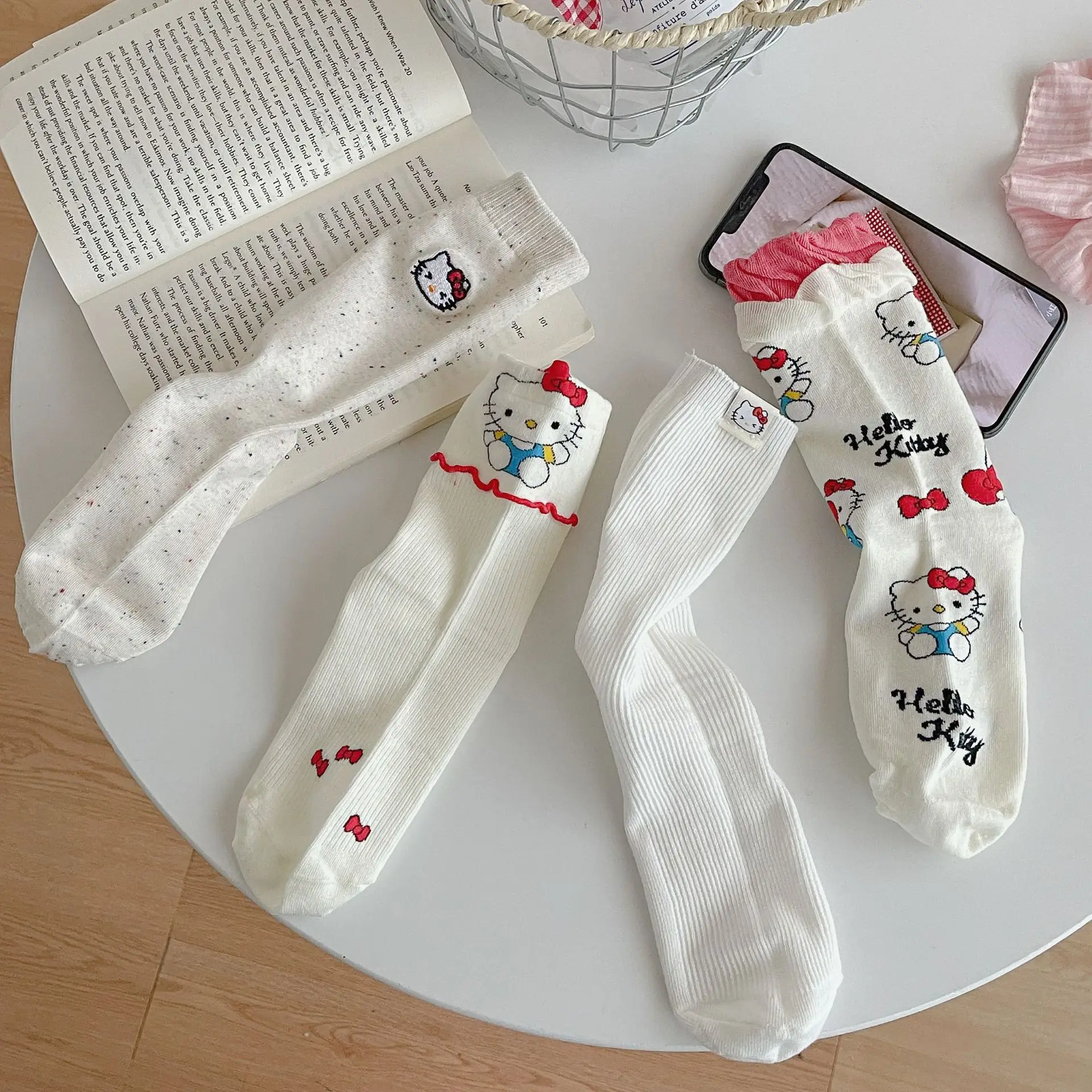 4 Pairs Of Women's Sanrio Sweet Cartoon Hello Kitty Series Fabric Label/Embroidery/Dotted Yarn/Letter Versatile Casual Long Sock - view 5