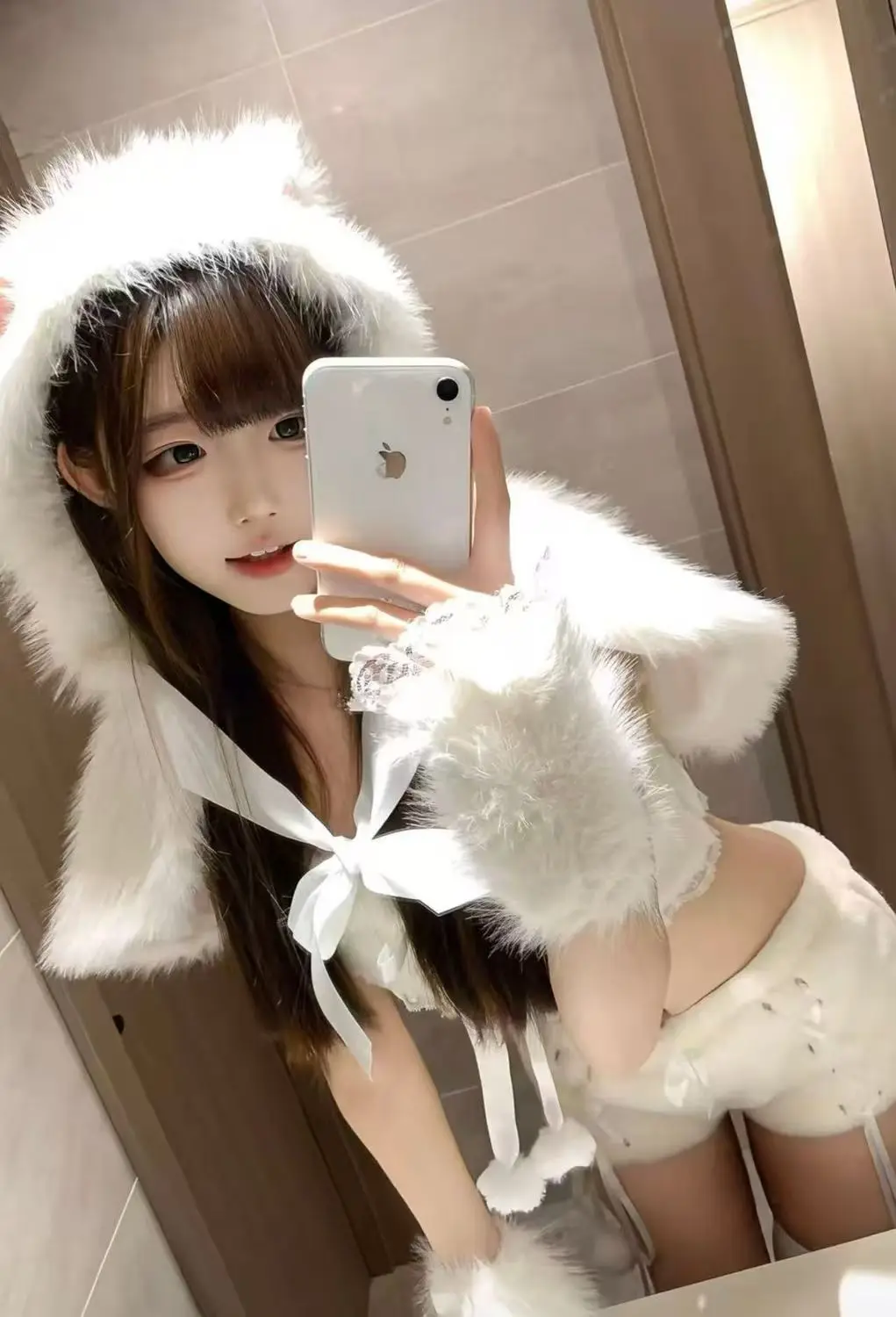 

Cosplay Costume for Women: Cropped Furry Top, High-Waisted Shorts and Hooded Cloak (Elegant & Sassy Style)