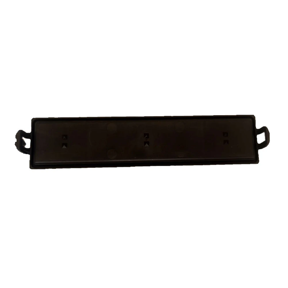 غطاء فلتر هواء لمقصورة السيارة لسيارة ايسوزو 8- 98233650 -0 لـ D-Max 2012-2018 ABS غطاء مرشح A/C أسود ملحقات السيارات ﻿