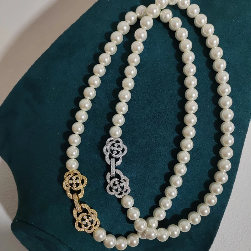 Exquisite doppelte Kamelien-Schnalle aus Glas mit künstlichen Perlen, kurze Kette, Halsband-Schmuck – Detail 7