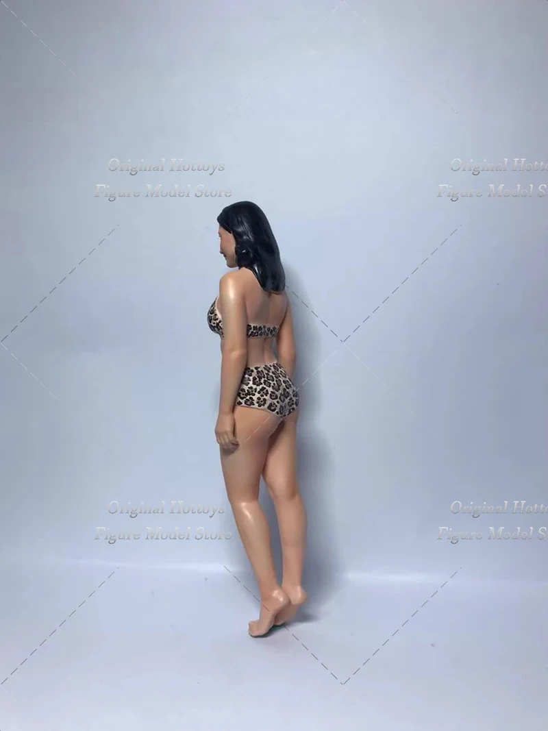 

1/18 Scale Female Soldier Leopard Print Bikini Girl Mini Painting Sculpture Full Set About 9cm Action Figure Model Collection