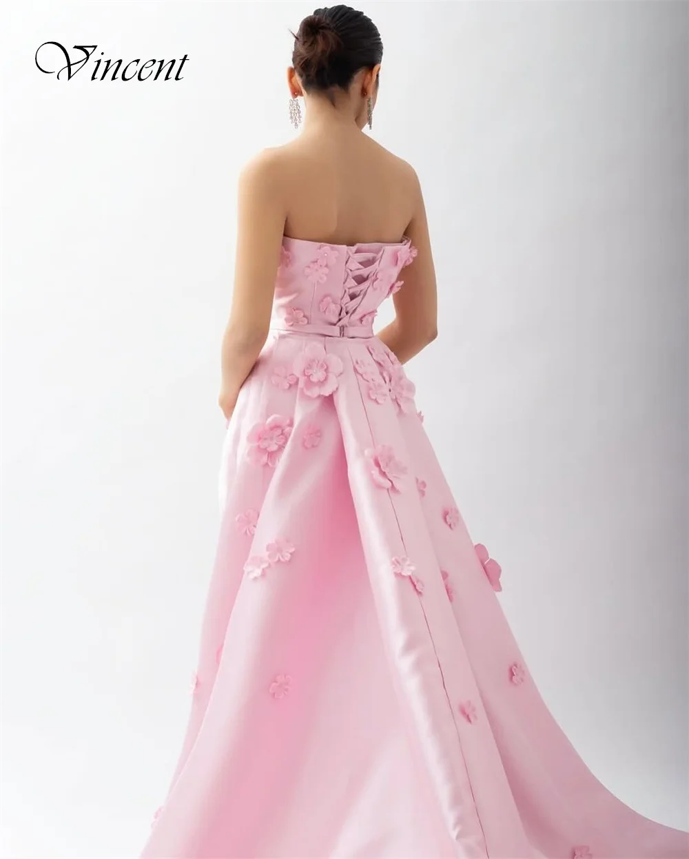Customized Exquisite Pink Satin Evening Dress Luxury Strapless Sleeveless Backless Special Occasion Gowns Flowers Cocktail Dress