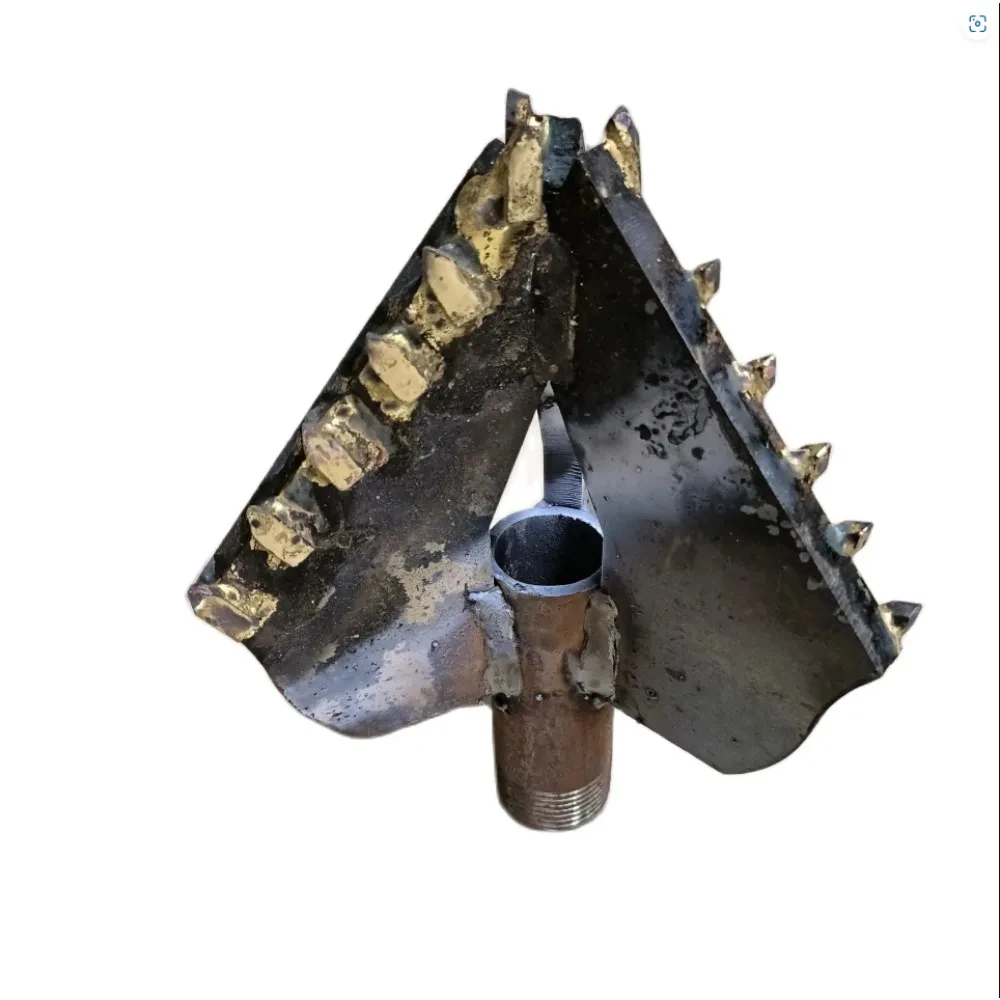 

1 piece three-wing spiral alloy drill bit water well drilling rig accessories soil sand layer suitable for one inch drill rod