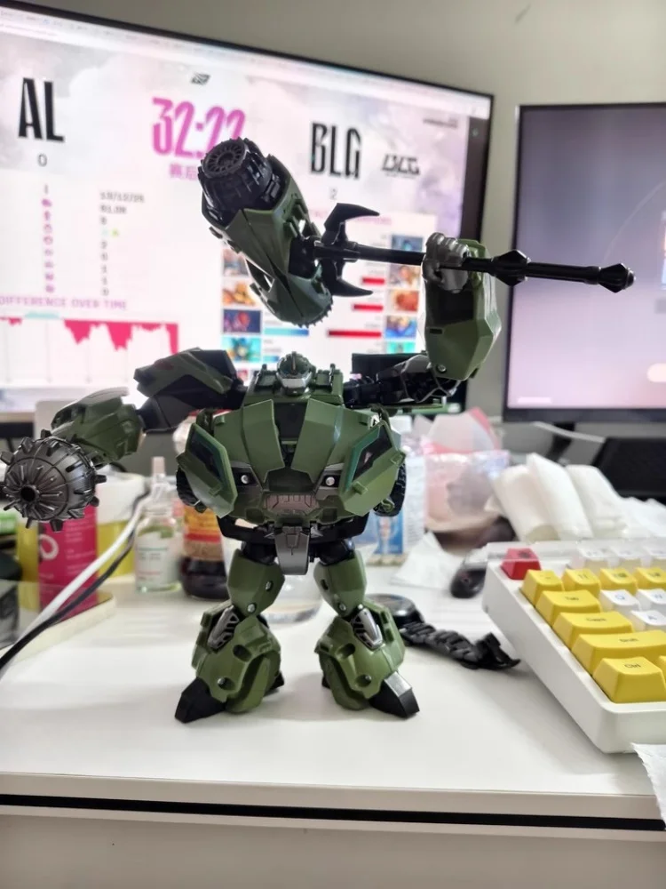 Nuovi giocattoli di trasformazione Apache TFP Leader PVC di alta qualità 18CM Colore originale Modelli di personaggi sonici scuri Regali per hobby