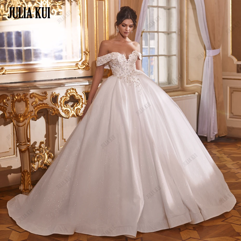 

Julia Kui Customize Made Elegant Sweetheart Ball Gown Wedding Dress Bling Beading Pearls Lace Off Shoulder Sleeves Bridal Gowns