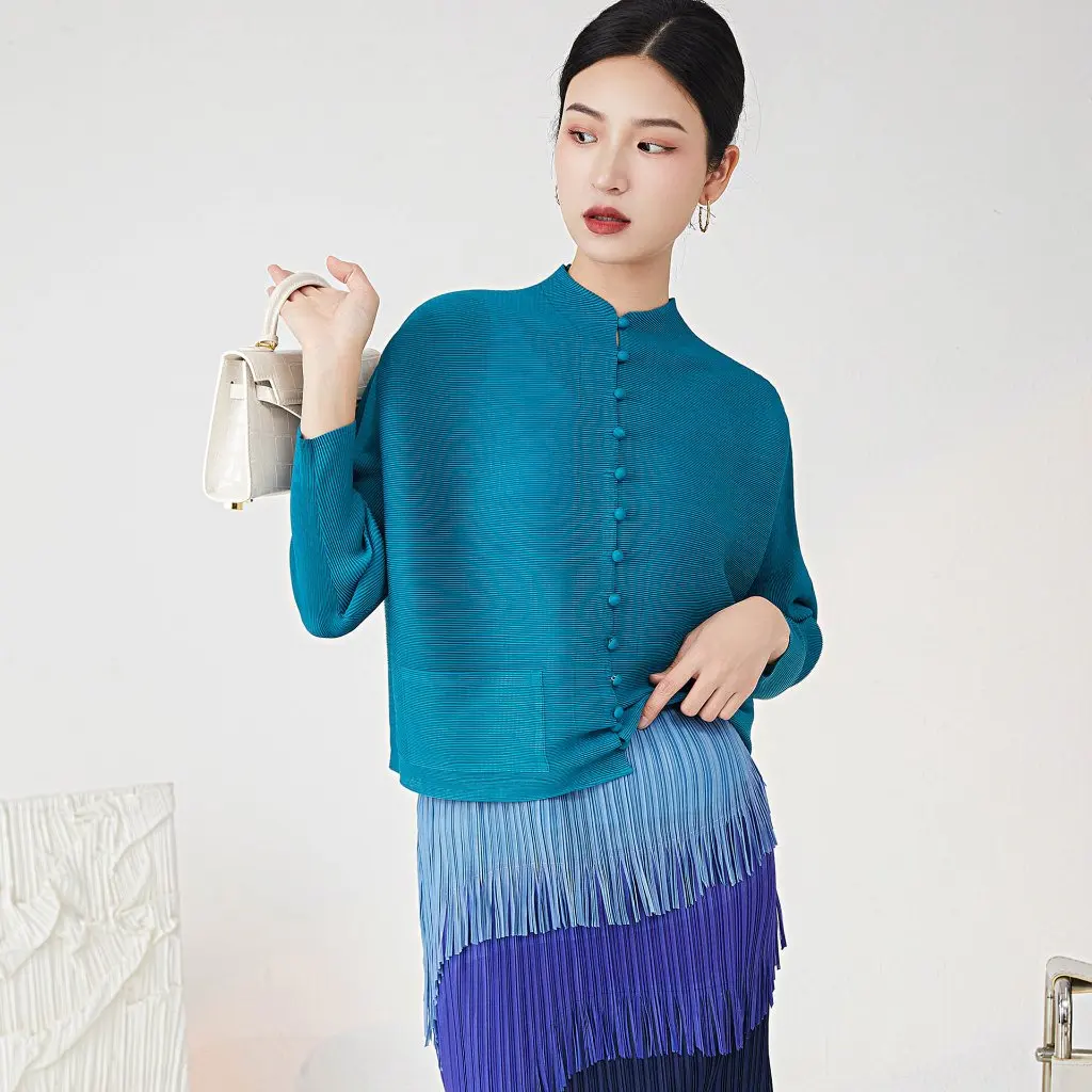 

Miyake Women's High-End Pleated Cardigan Retro Buckle Elegant Age-Reducing plus Size Spring Fall Outwear Top