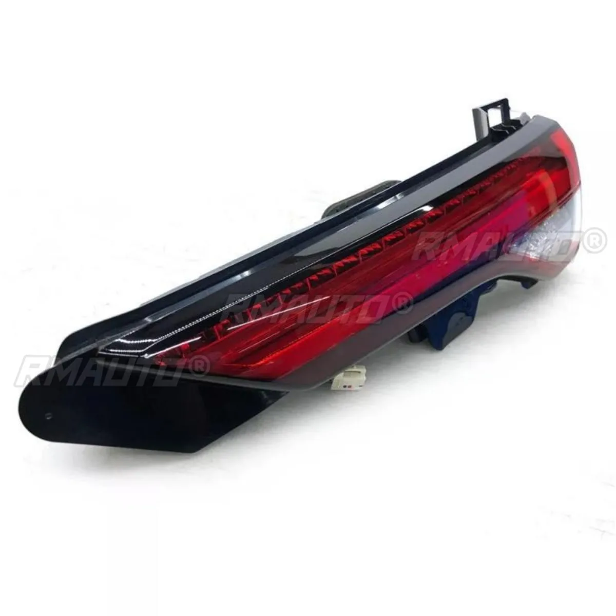 Left Right Rear LED Taillight Taillamp Tail Lights Assembly Wide Light Corner Lamp For Outlander 2022-2024 8330B186