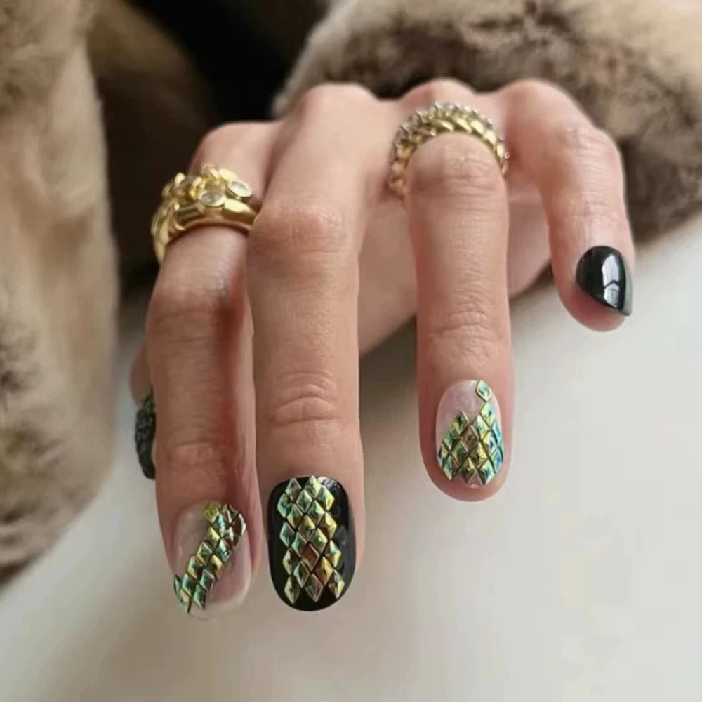 เกล็ดเล็บเลเซอร์รูปทรงข้าวหลามตัด 6 สี กลิตเตอร์ 3 มิติ ลายเกล็ดมังกร ออโรร่า ประกายโฮโลแกรม ตกแต่งเล็บแบบกระจก