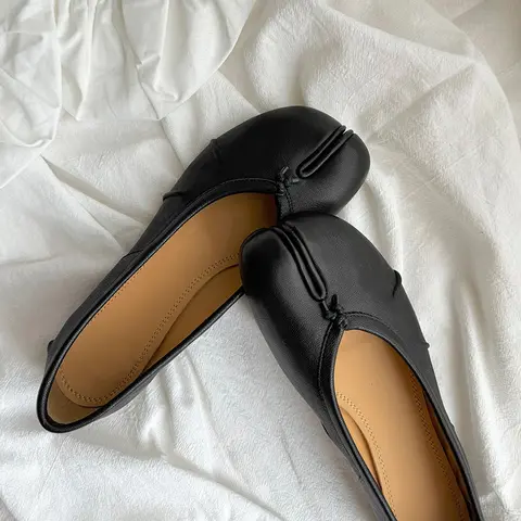 High Quality Womens Split Toe Ballet Flats Genuine Soft Sheepskin Pig Toe Shoes Pleated Design Casual Daily Walking Shoes