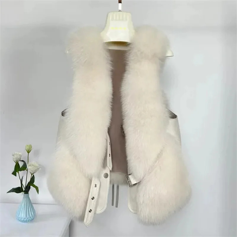 2024 Autumn and Winter Fox Fur Vest Short Style Splicing Solid Color Fur New Camry Shoulder V-neck Qianjin Style Short Style