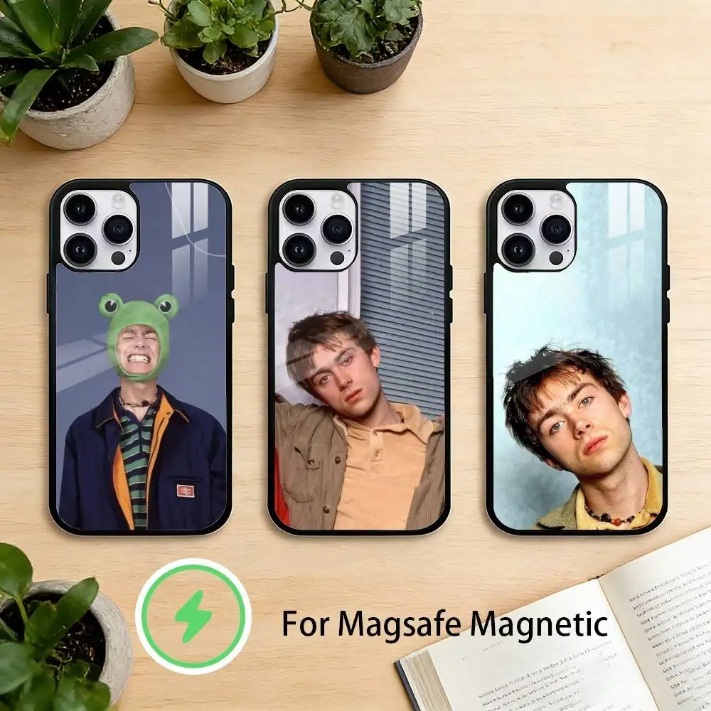

D-damon albarn blur Phone Case For iPhone 17,16,15,14,13,12,Plus,Pro,Max For Magnetic Wireless Charge