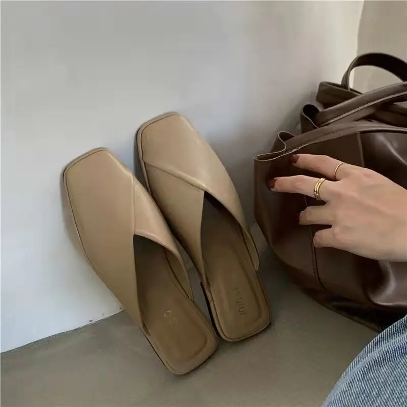 Mules Shoes Women Designer Summer New 2024 Ladies Slippers and Sandals Leather Fashion Mirror Luxury Home Indoor House Low Flat