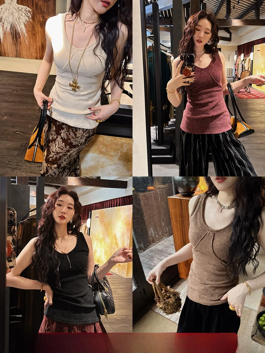 

Приталенный вязаный жилет в корейском стиле, базовый, модный, осень-зима 2024, с черным цветочным узором и белым пионом, универсальный базовый топ-майка