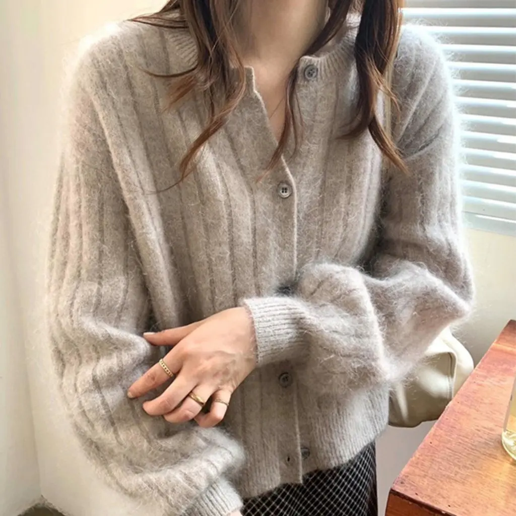 

Women's Knitted Cardigan Top Retro Solid Color Soft Waxy Advanced Design Simple Fashion Autumn Winter Sweater
