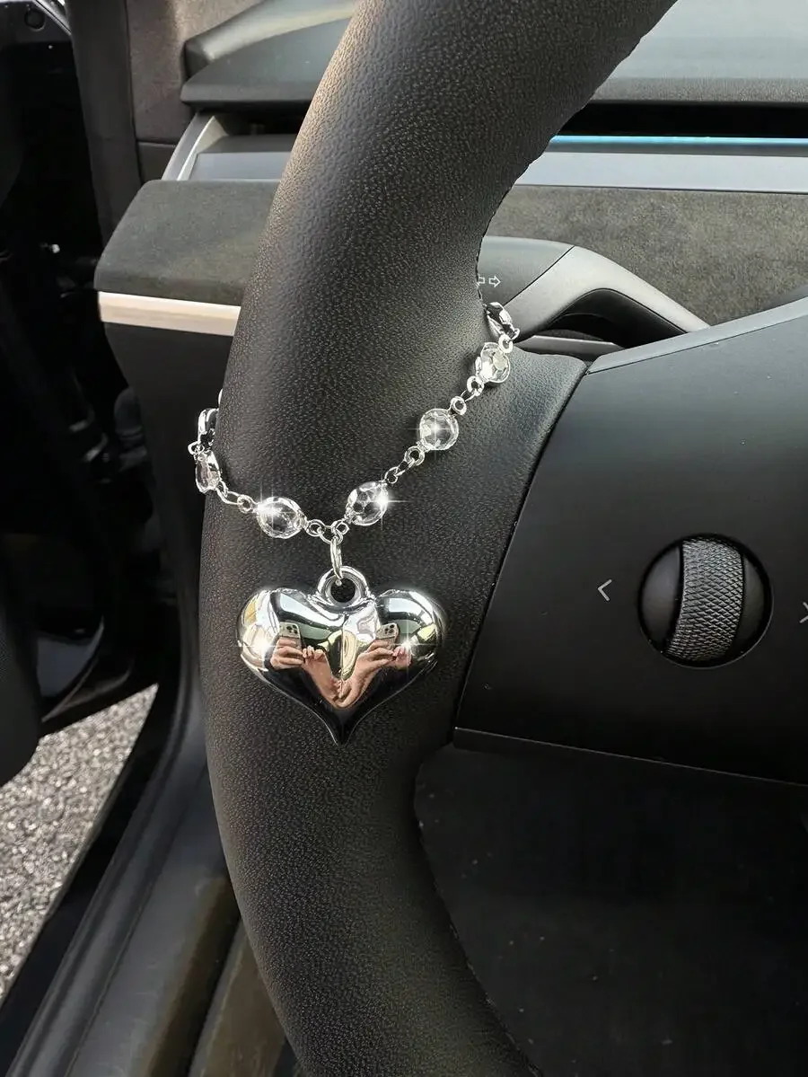 

Shiny Rhinestone Heart Shaped Chain Car Steering Wheel Decor For Women