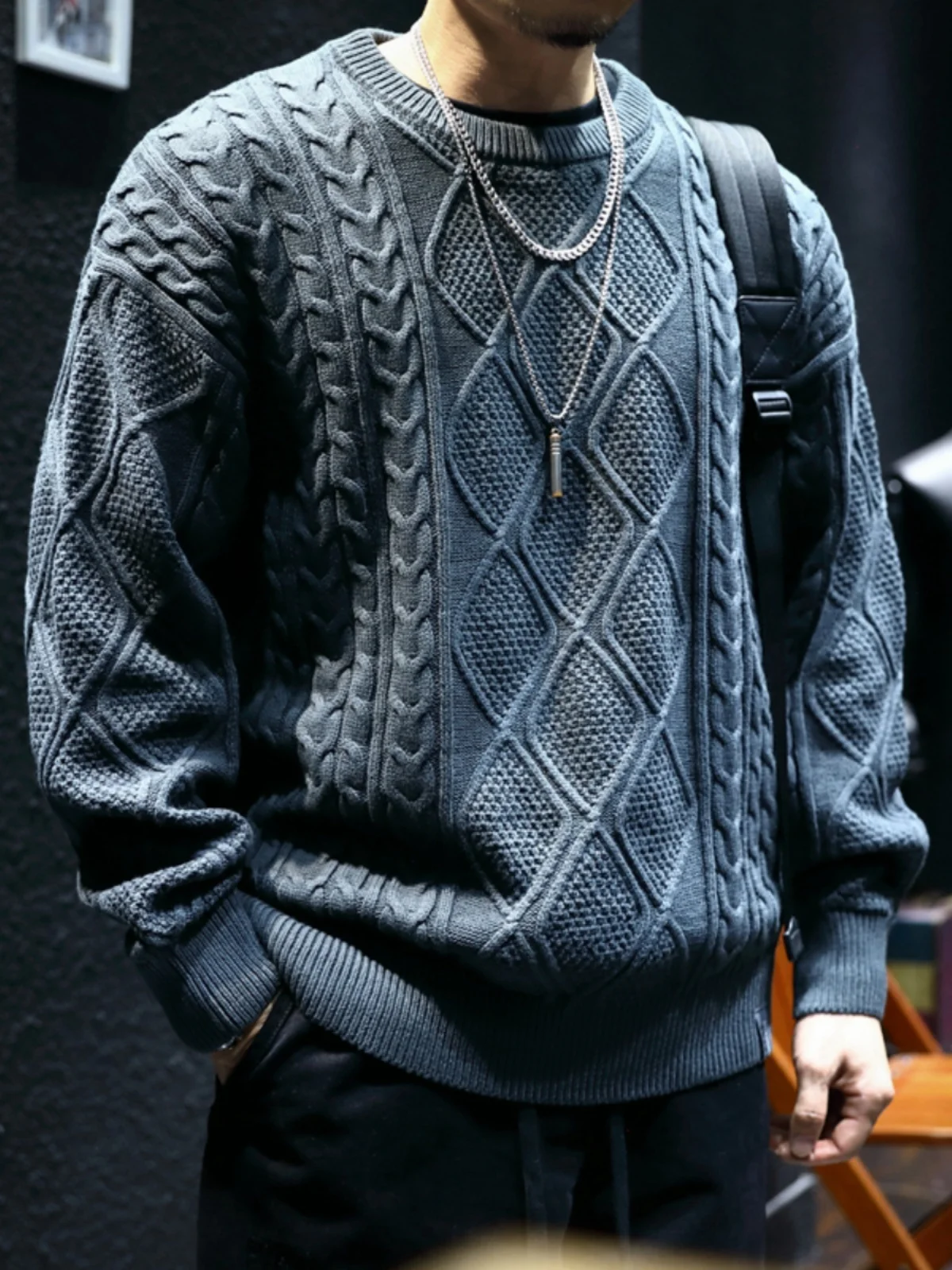

Модный мужской вязаный свитер большого размера с круглым вырезом, свободного кроя, осенне-зимний, универсальный, в стиле ретро, повседневный, молодежный