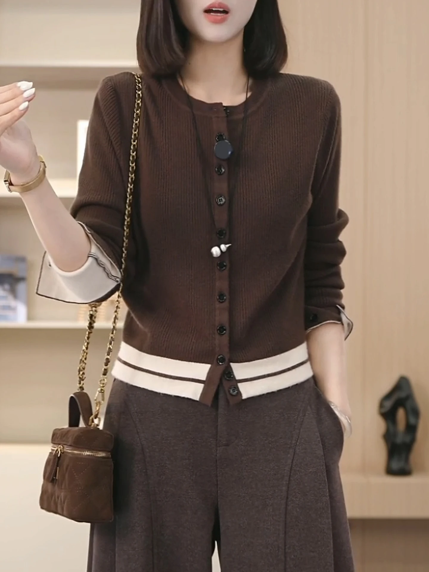 

Slimming Long Sve round Ne Knitted Cardigan Retro Color Blo Base irt Commute Sle Korean Version 2025 Autumn Trend ...