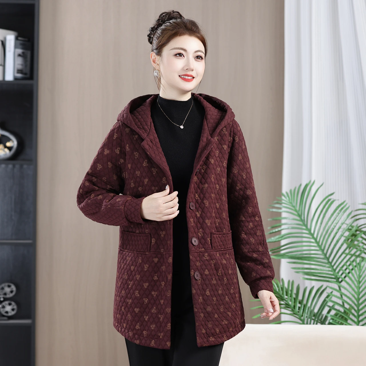 Winter Thickened Printed velvet Jacket for Middle-Aged And Elderly Women New Style Mom hooded Coat Warm Comfortable Female