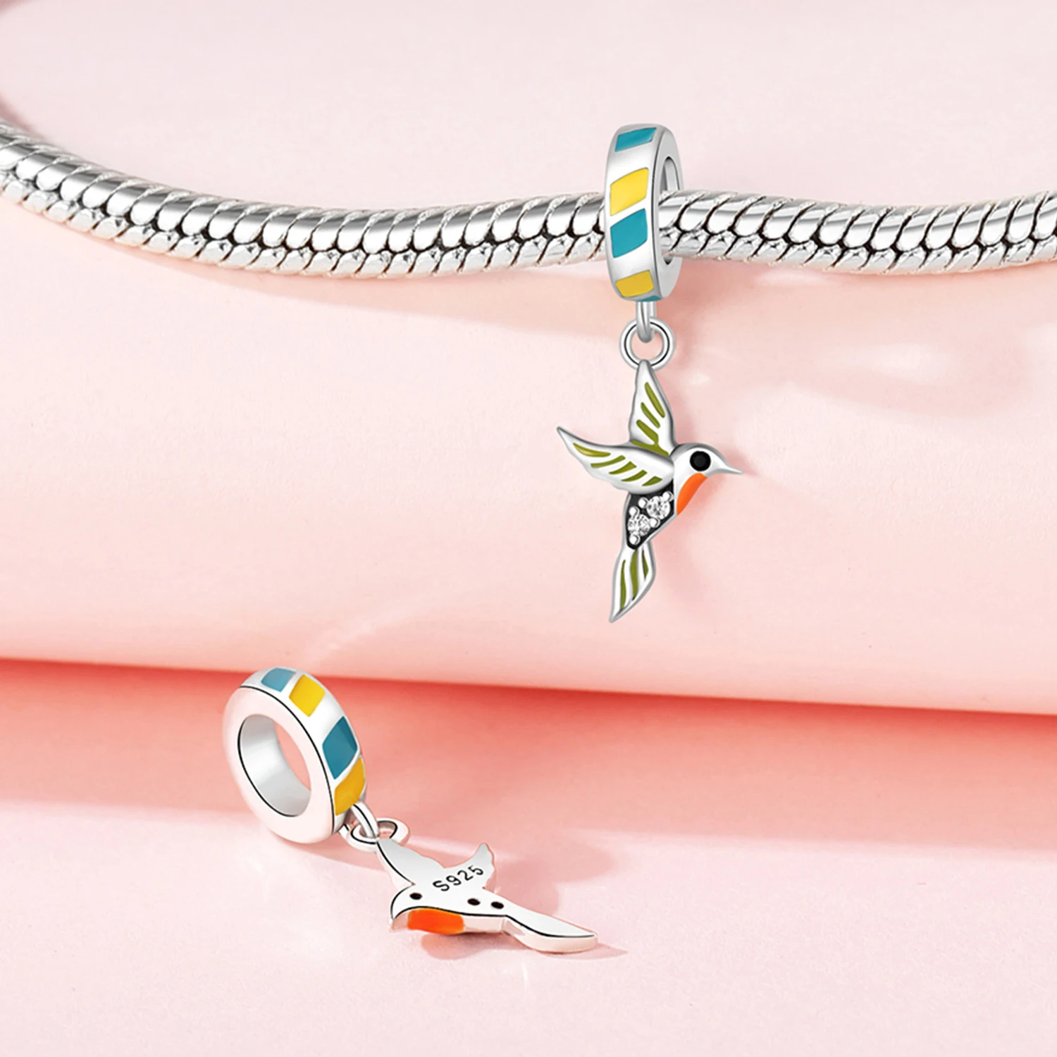 

Серебряные шармы 925 пробы: пчелы, розовые стрекозы, синие бабочки, бусины, подвески-лазоревки. Подходят для оригинальных браслетов. Подарки для женщин, для создания украшений своими руками.