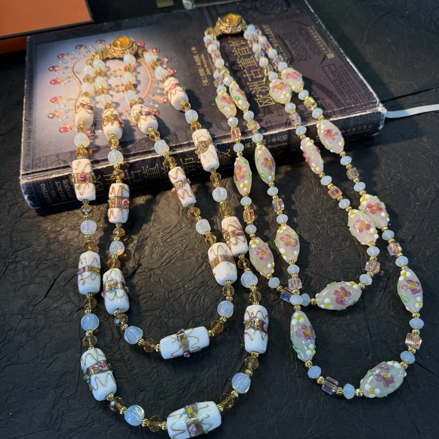 Double-Layer Murano Glass Necklace for Women Vintage Luxury Design Sweet Style Fashionable Jewelry 2026