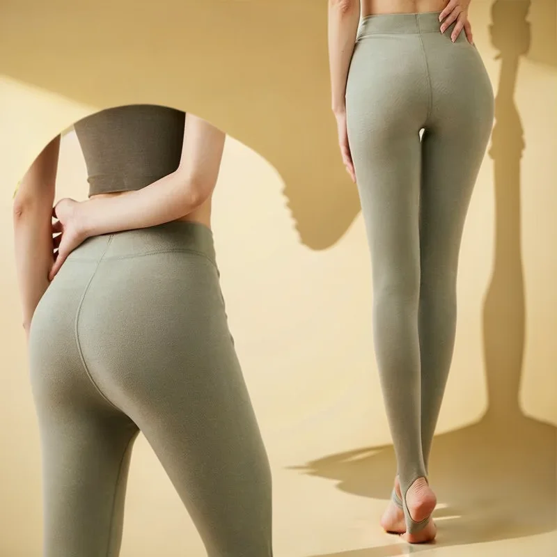 กางเกงเลกกิ้งทรงขาบานสำหรับผู้หญิง ฤดูใบไม้ร่วง ฤดูหนาว เอวสูง ชุดออกกำลังกาย ชิค ยกกระชับสะโพก ควบคุมหน้าท้อง ทรงเข้ารูป กางเกงฟิตเนส แฟชั่น ทรงขาบานเล็กน้อย