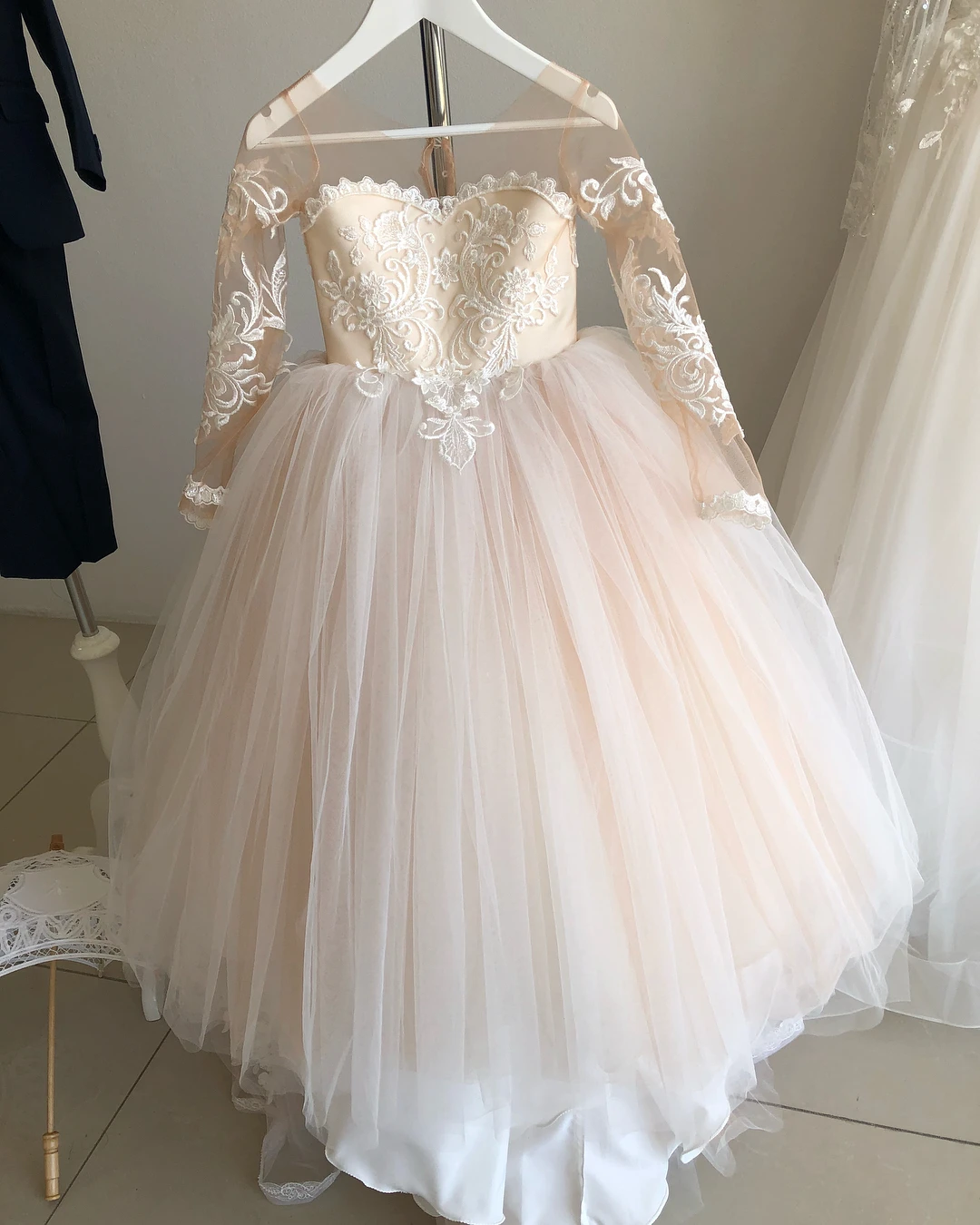 MisShow Long Sleeve Flower Girl Dresses For Wedding Guest Kids Bridesmaid With Bow Lace Appqulies Tulle First Communion Dress