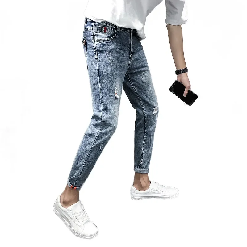 

2023 Social and Spiritual Guy, Broken Hole, Beggar Jeans, Male Internet Red, Slim Fit, Casual, Fashion, Small Feet Cropped Pants