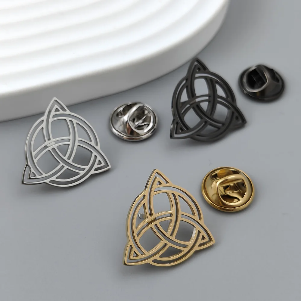 New hollow Celtic knot lapel pin, fashionable stainless steel badge retro style brooch suit accessories, suitable for party wear