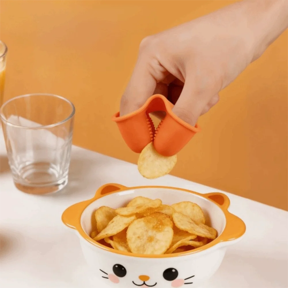 Oil-proof Silicone Snacks Finger Cover Heat Resistant Dirt-proof Potato Chips Finger Sleeve Non-slip Food Clip Kitchen Aid