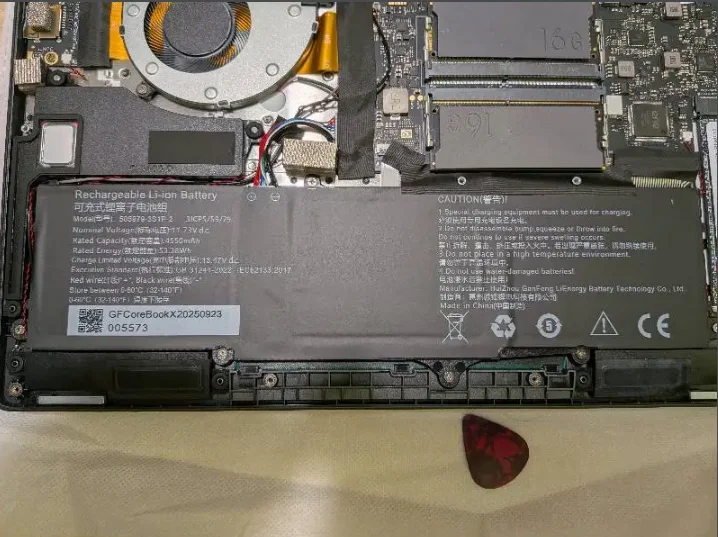 

Аккумуляторы для ноутбуков CHUWI CoreBook Air 505979-3S1P-2 11.73V 4689mAh 53.38Wh