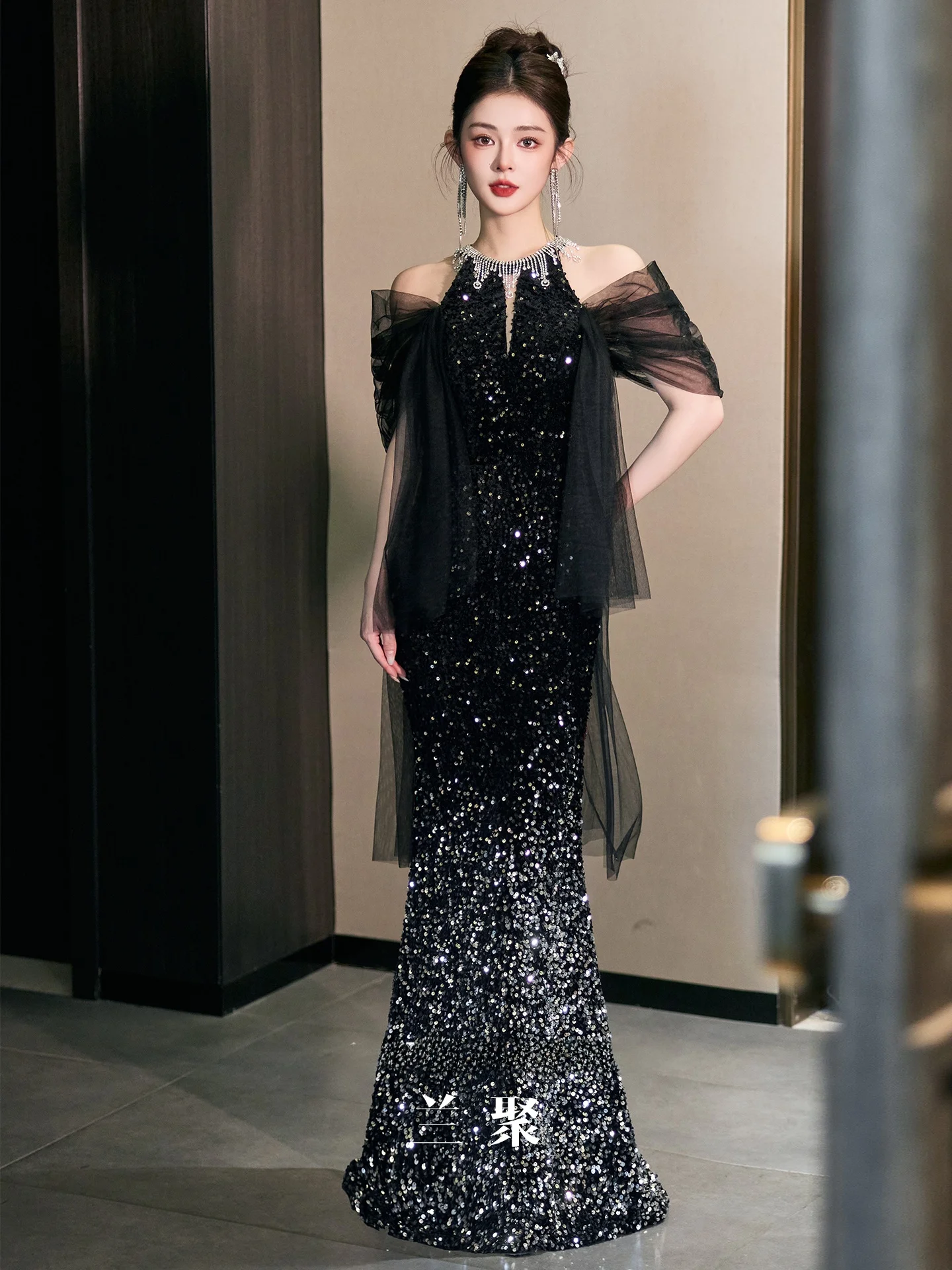 

Bla Hanging Ne Sle Wedding Dr Luxury mat Fi Tail Bride Morning Robe Dr Engagement Faionable mid Waist