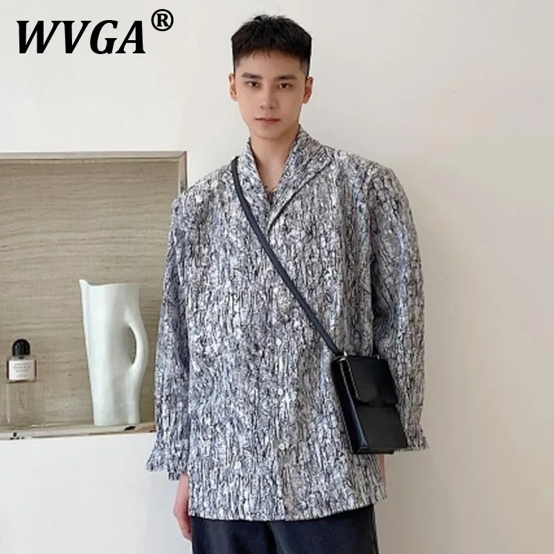 

WVGA Tops Spring Autumn New Man Tide Turn-down Collar Personality Embossed Elegant Padded Shoulder Long Sleeved Shirt Ins W11526