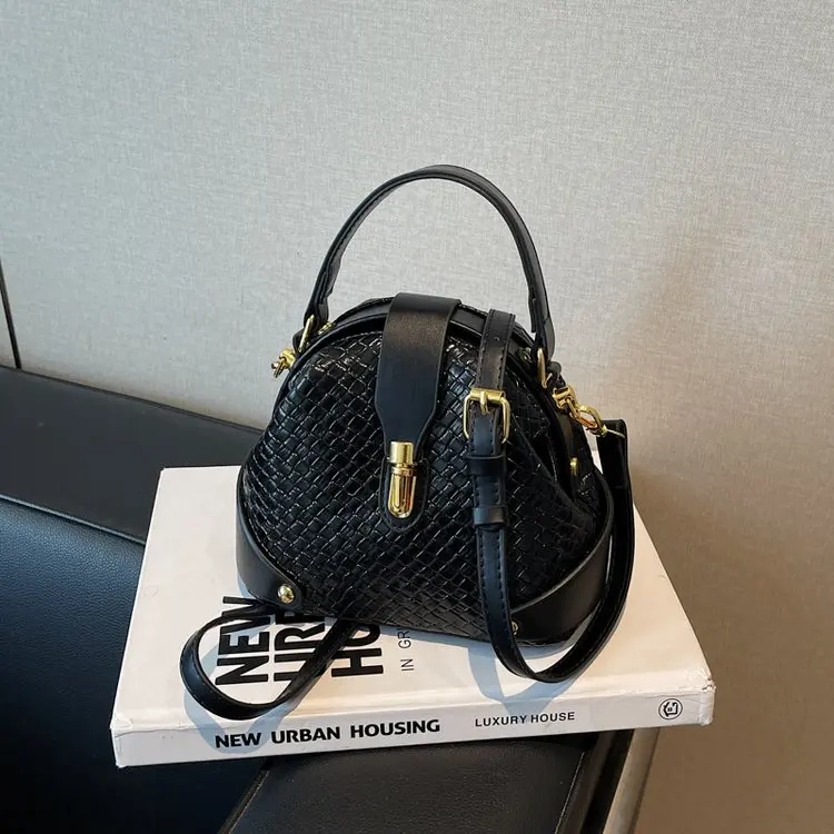 

2026 Trendy Women's Niche Crossbody Bag High-End Simple Texture Versatile Portable Shoulder Handbag