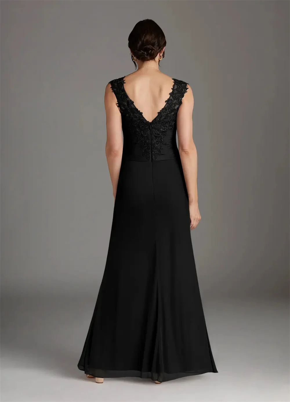 2025 فستان أم العروس زفاف دانتيل مطوي بدون أكمام كشكش فستان الأم ثوب مسائي رسمي للنساء مخصص