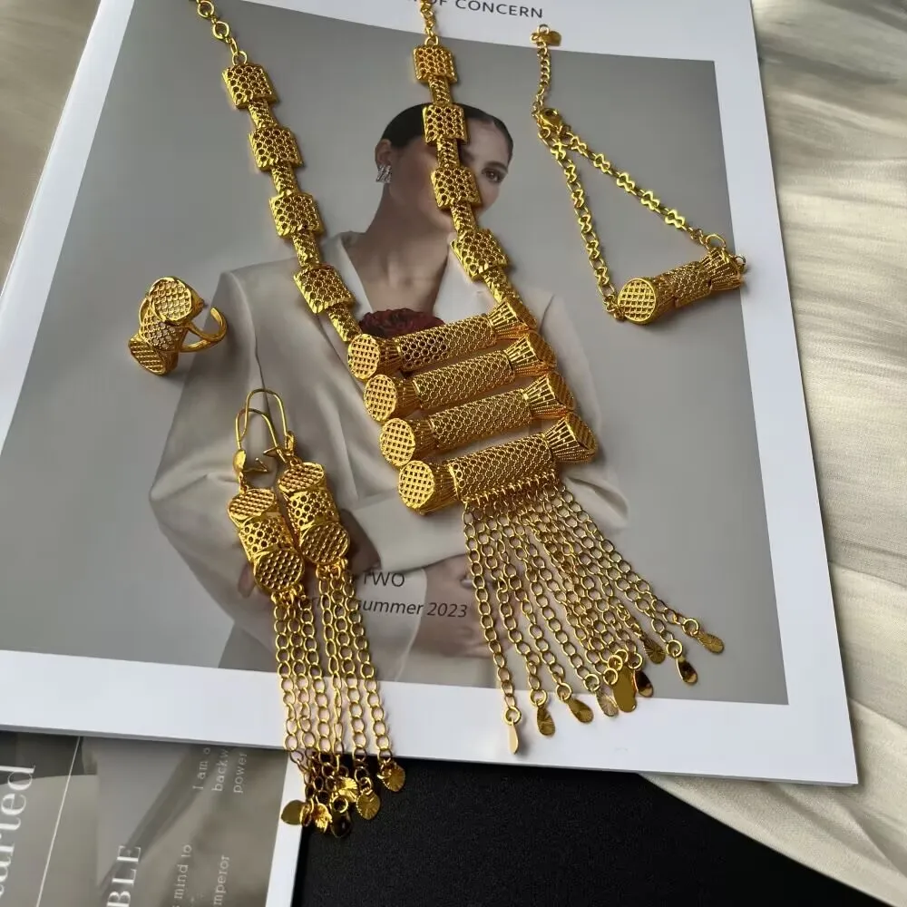 

New Dubai British Alloy Gold Plated Necklace, Earrings, Rings, Bracelets, Wedding Party Jewelry Set, Gift for Lover YY10706
